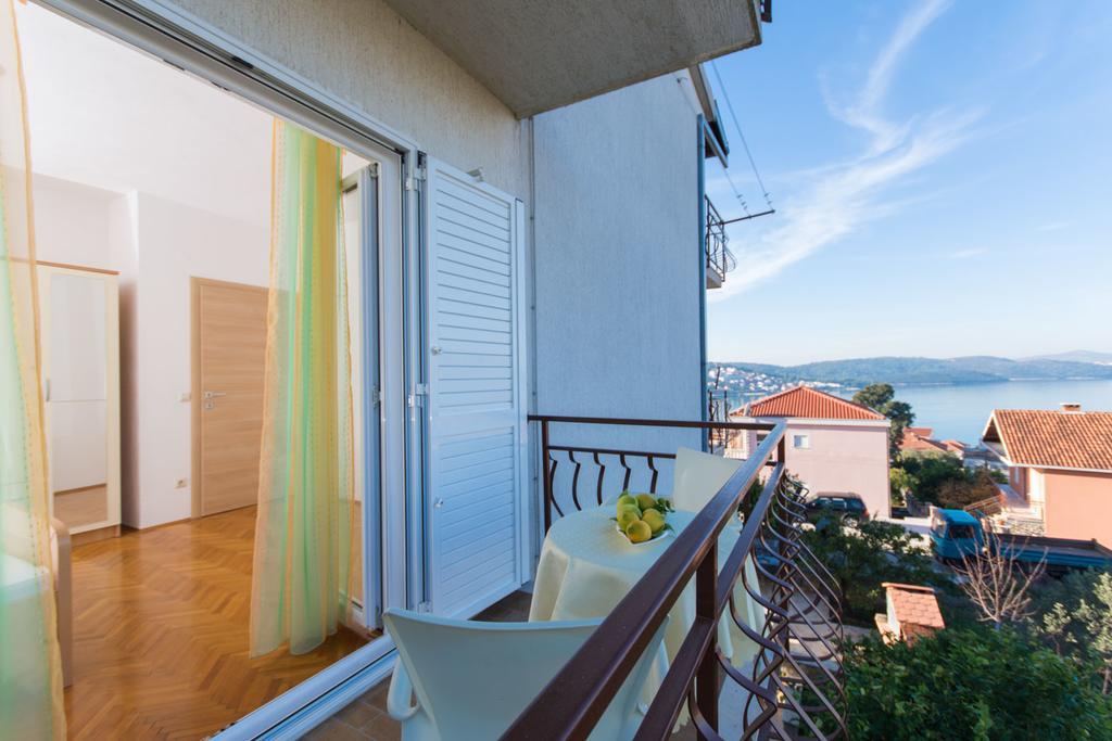 Apartmani Gaube Трогір Екстер'єр фото
